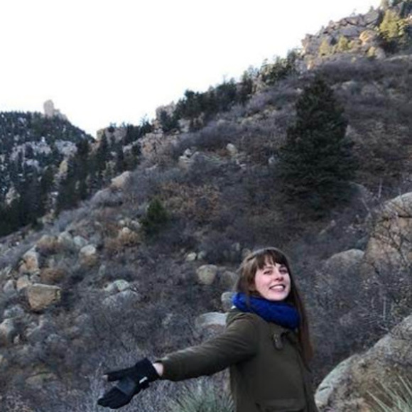 Meet your Posher, Kristen - Picture 1 of 1